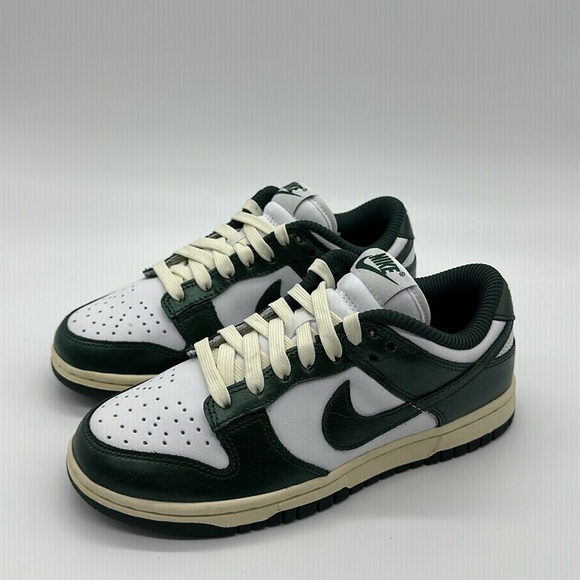 New Women’s Nike Dunk Low Vintage Green DQ8580-100 NWOB - Picture 6 of 7